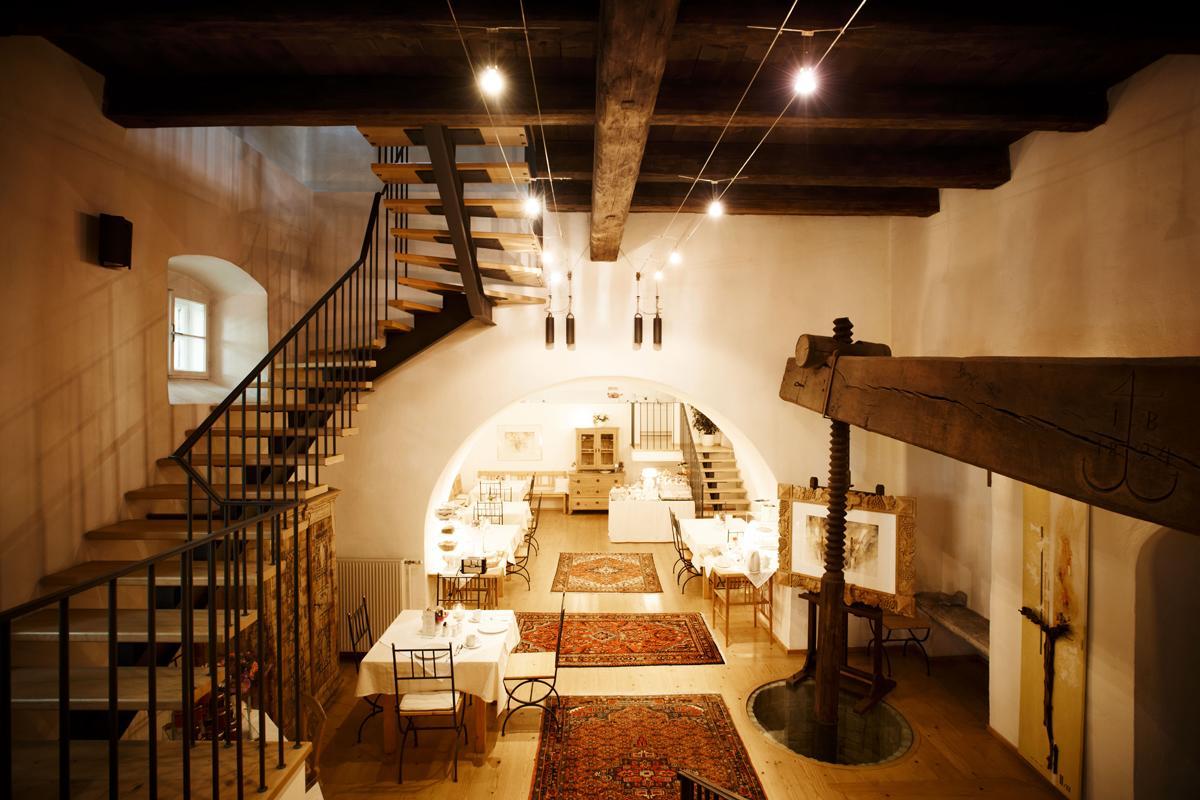 Alter Winzerkeller Bed & Breakfast Kirchberg am Wagram Bagian luar foto